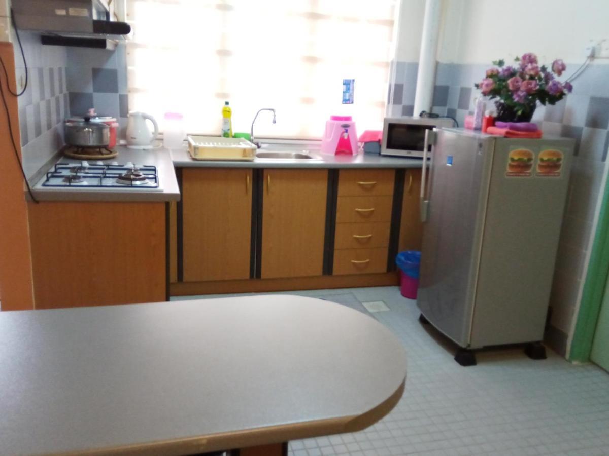 Aiman Homestay ポートディクソン エクステリア 写真
