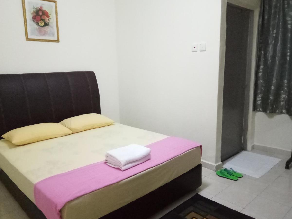 Aiman Homestay ポートディクソン エクステリア 写真