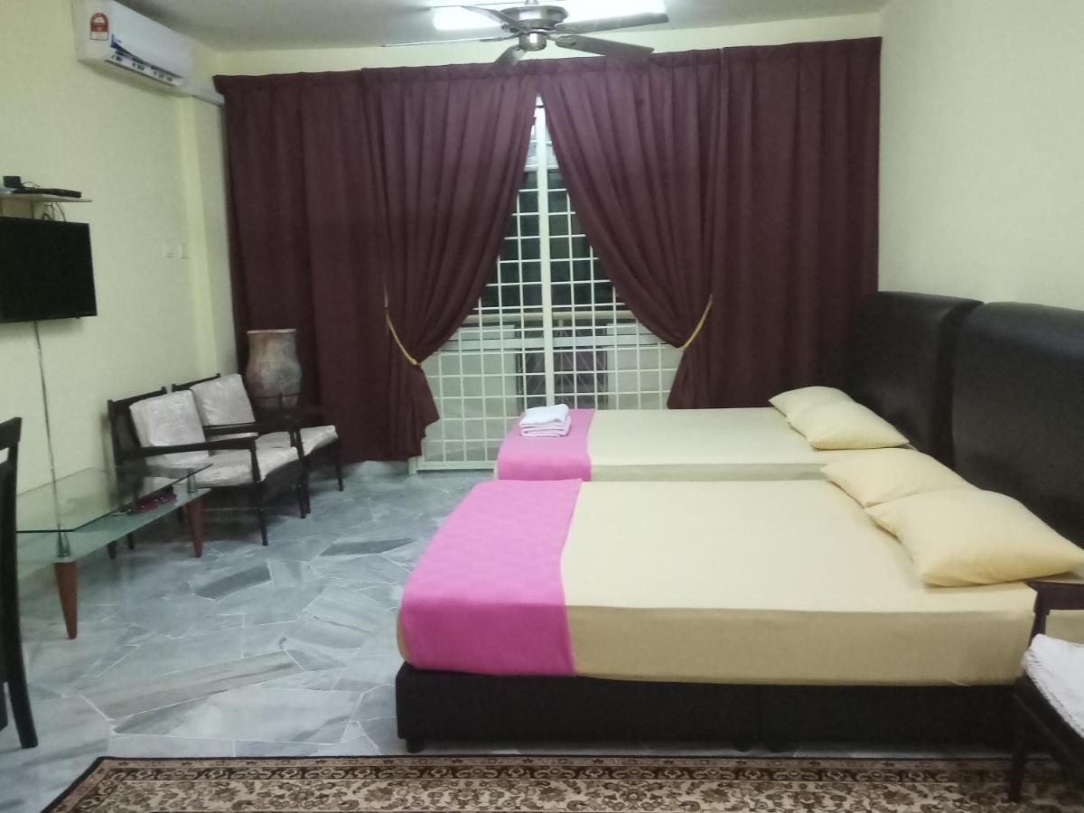 Aiman Homestay ポートディクソン エクステリア 写真