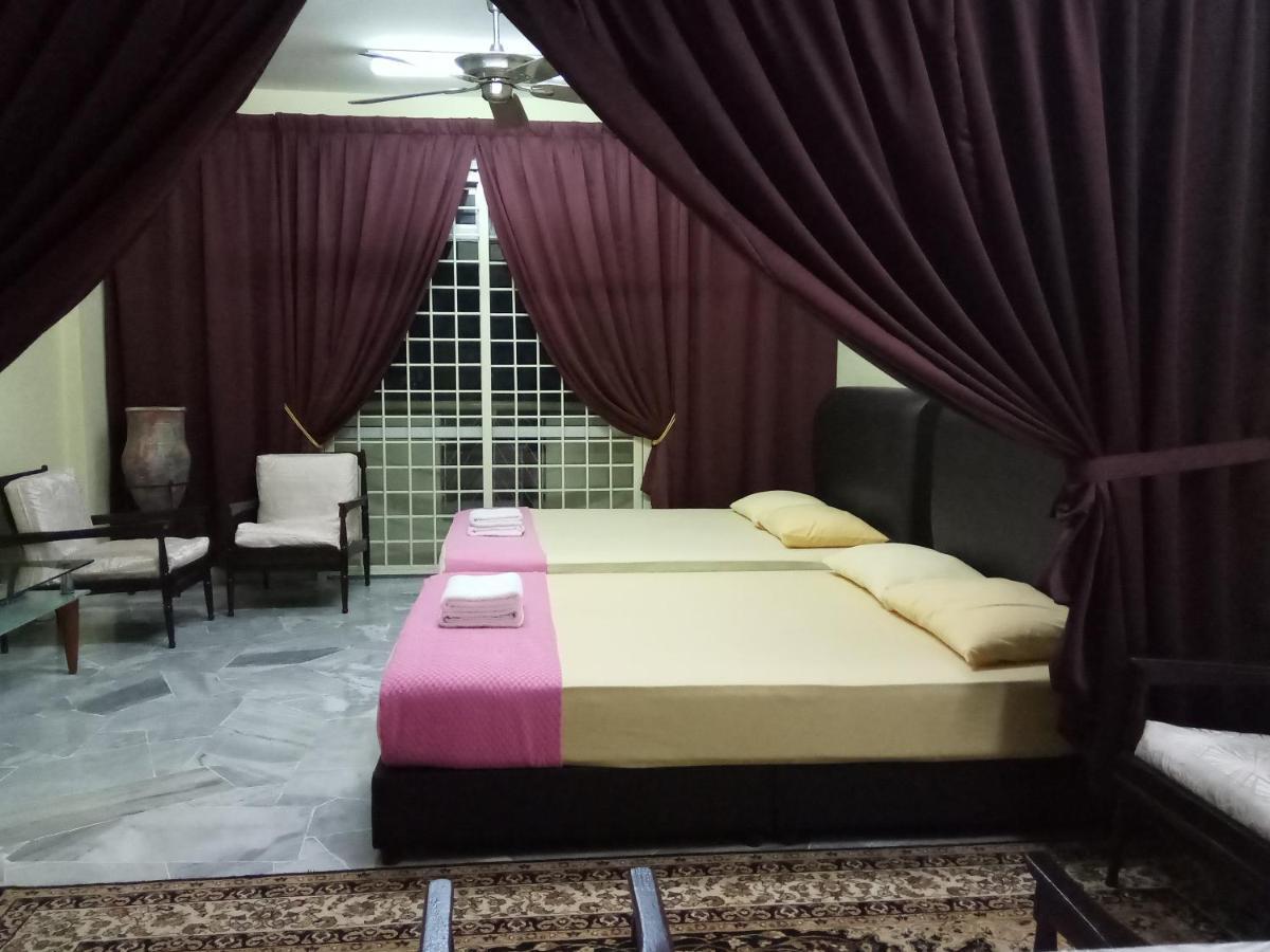 Aiman Homestay ポートディクソン エクステリア 写真