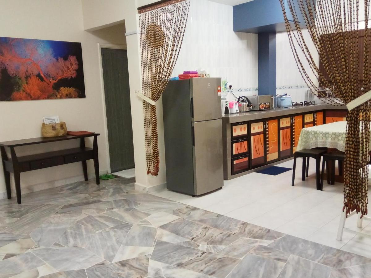 Aiman Homestay ポートディクソン エクステリア 写真