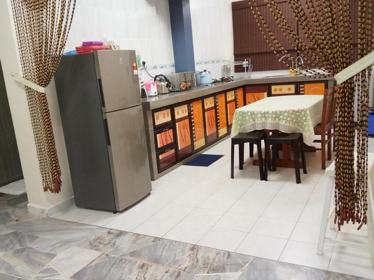 Aiman Homestay ポートディクソン エクステリア 写真
