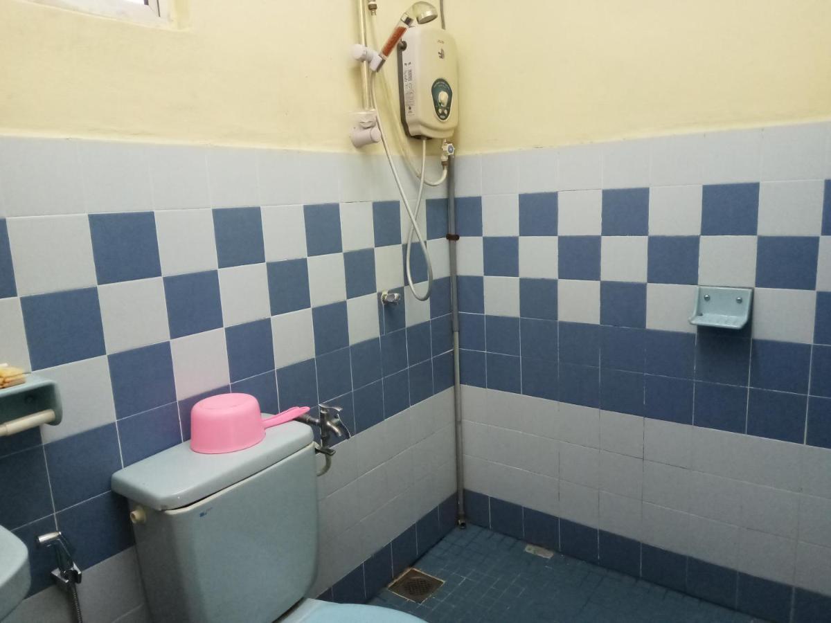 Aiman Homestay ポートディクソン エクステリア 写真
