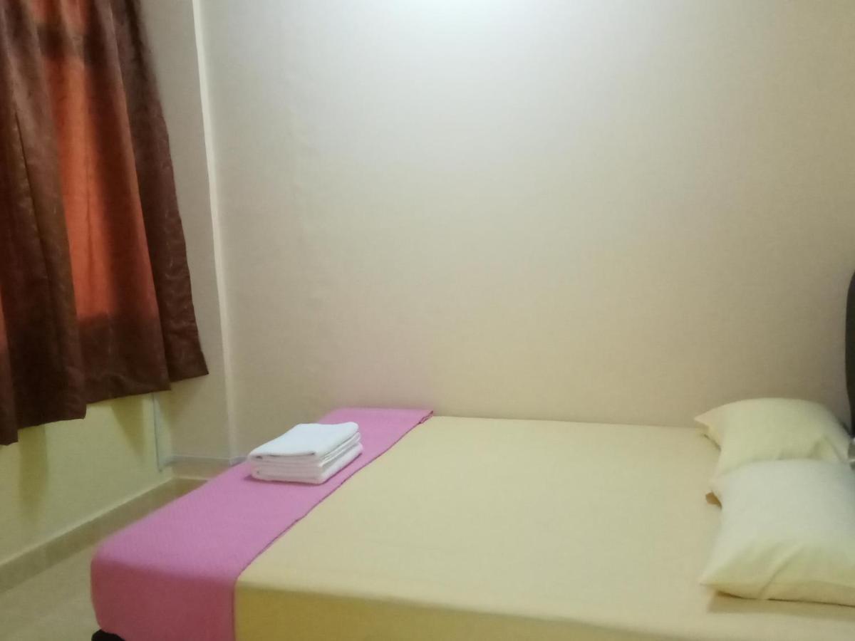 Aiman Homestay ポートディクソン エクステリア 写真