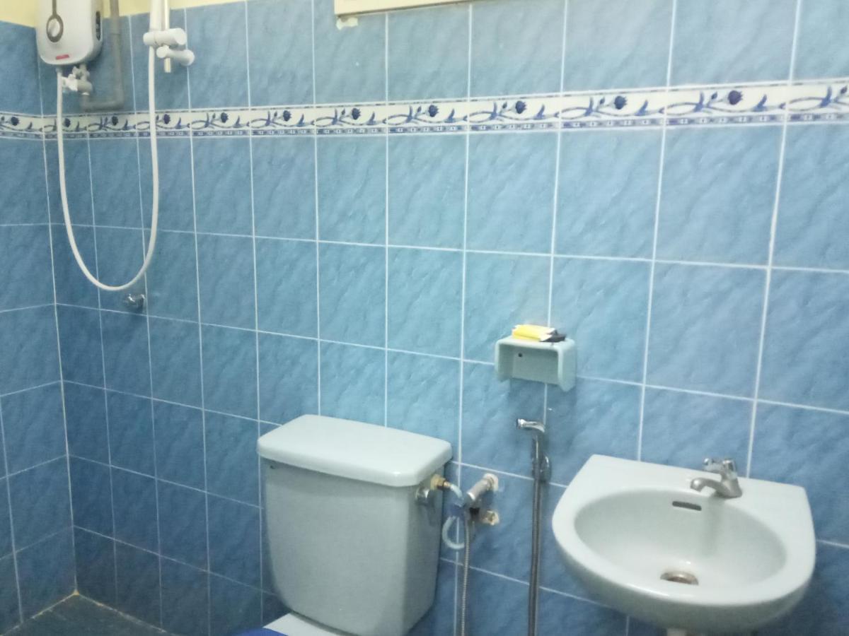 Aiman Homestay ポートディクソン エクステリア 写真