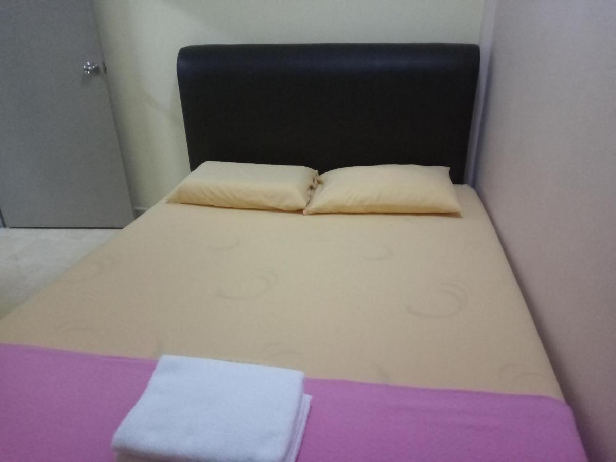 Aiman Homestay ポートディクソン エクステリア 写真